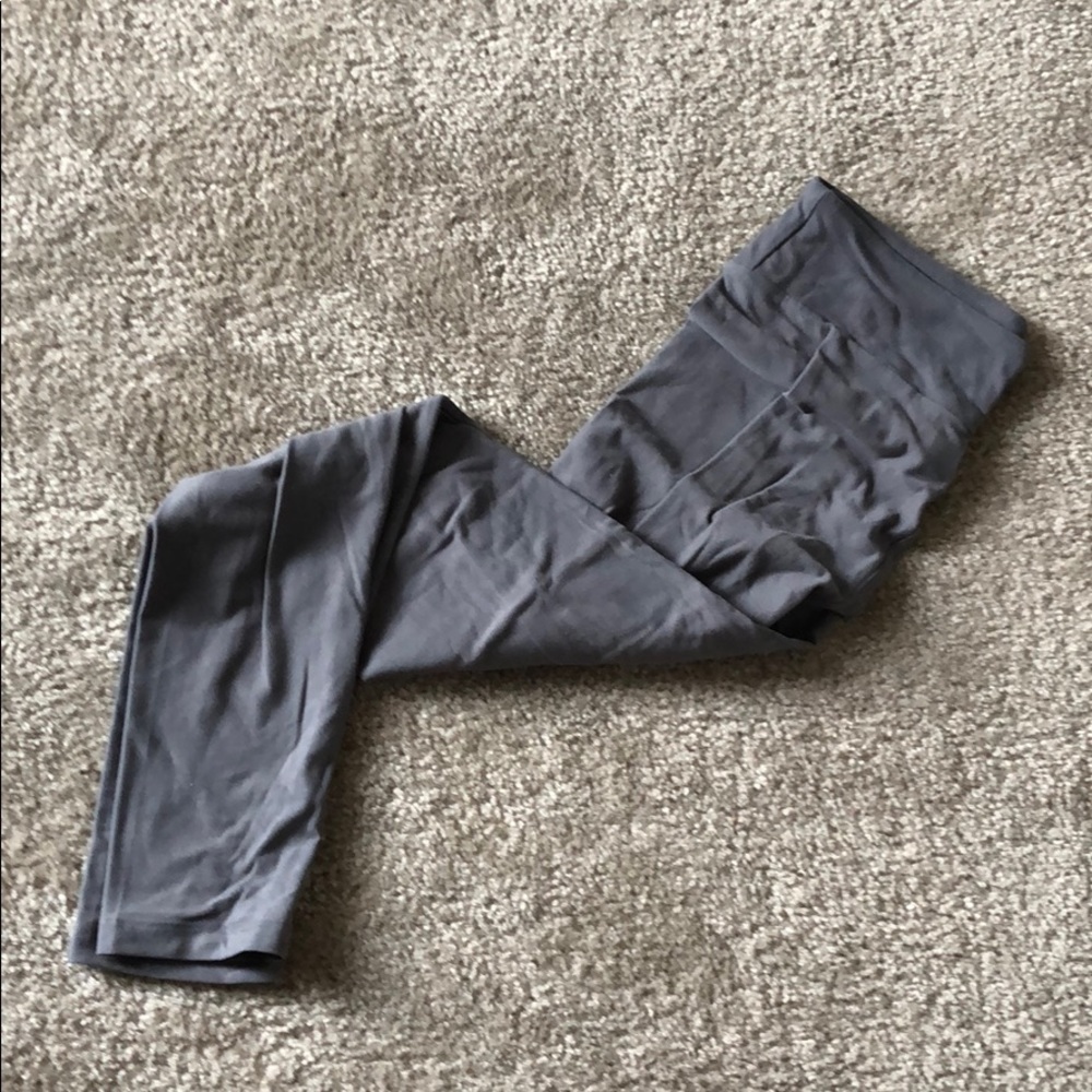 Light grey full length leggings